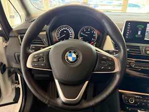 BMW 220d xDrive Gran Tourer | CH Fzg. | Driving Assistant Plus | Kamera | LED Scheinw. | HeadUp | Sportsitze |
