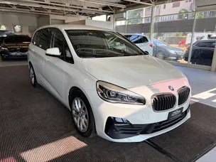 BMW 220d xDrive Gran Tourer | CH Fzg. | Driving Assistant Plus | Kamera | LED Scheinw. | HeadUp | Sportsitze |