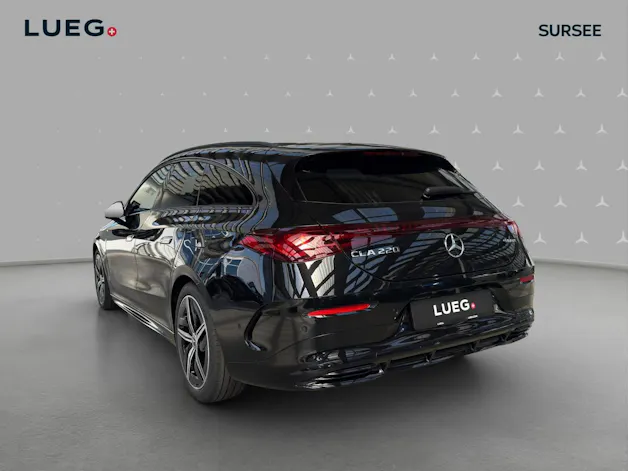 Mercedes-Benz CLA Shooting Brake 220 4Matic 8G-DCT