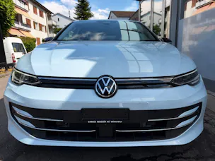 VW Golf VIII 1.5 TSI eHybrid 204 PS GOAL *** 360 GRAD KAMERA & STANDHEIZUNG ***