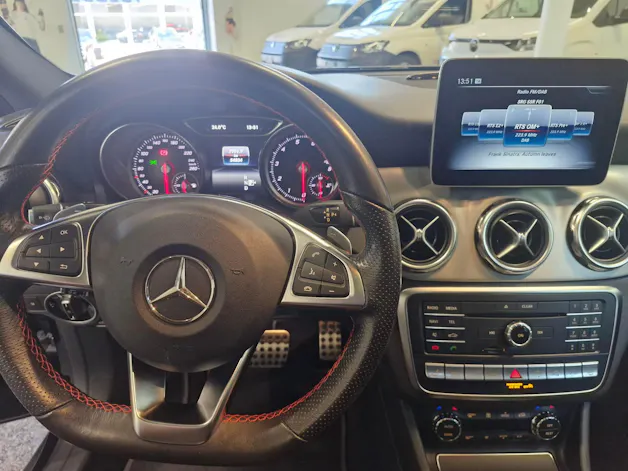 Mercedes-Benz GLA 250 AMG Line 4Matic 7G-DCT