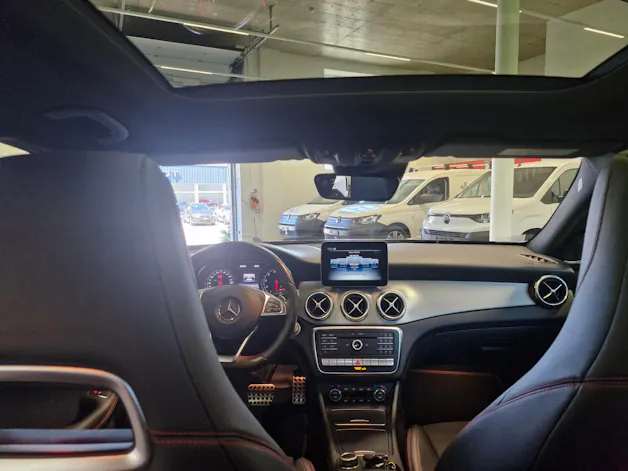Mercedes-Benz GLA 250 AMG Line 4Matic 7G-DCT
