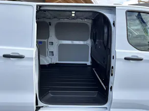Ford Transit Custom Van 320 L1 2.5 Duratec 233 Trend PHEV