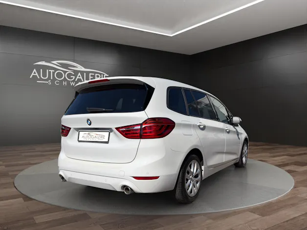 BMW 220d xDrive Gran Tourer | CH Fzg. | Driving Assistant Plus | Kamera | LED Scheinw. | HeadUp | Sportsitze |