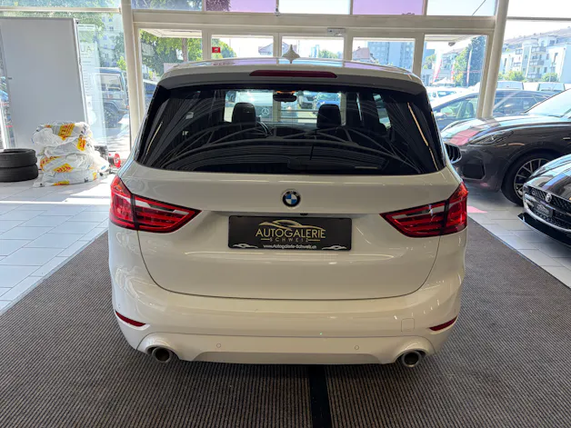 BMW 220d xDrive Gran Tourer | CH Fzg. | Driving Assistant Plus | Kamera | LED Scheinw. | HeadUp | Sportsitze |
