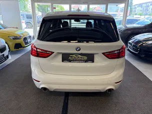 BMW 220d xDrive Gran Tourer | CH Fzg. | Driving Assistant Plus | Kamera | LED Scheinw. | HeadUp | Sportsitze |