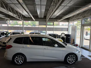 BMW 220d xDrive Gran Tourer | CH Fzg. | Driving Assistant Plus | Kamera | LED Scheinw. | HeadUp | Sportsitze |