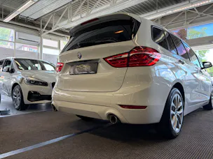 BMW 220d xDrive Gran Tourer | CH Fzg. | Driving Assistant Plus | Kamera | LED Scheinw. | HeadUp | Sportsitze |