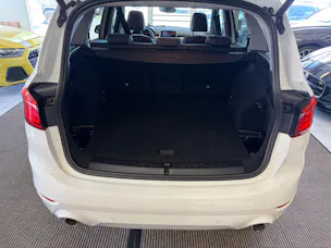 BMW 220d xDrive Gran Tourer | CH Fzg. | Driving Assistant Plus | Kamera | LED Scheinw. | HeadUp | Sportsitze |