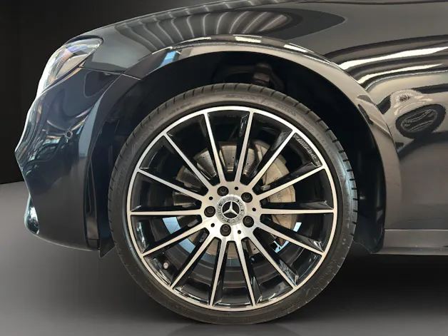 Mercedes-Benz E 220 d AMG Line 4Matic