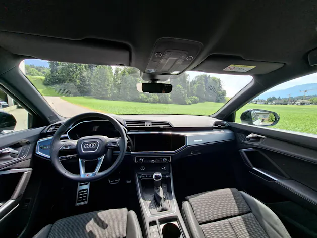 Audi Q3 Sportback 35 TFSI Attraction S-tronic *Anhängerkupplung*