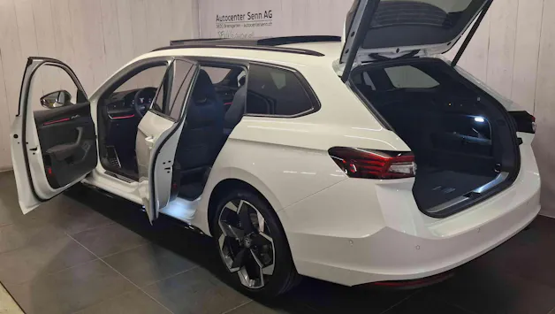 Škoda Superb Combi 2.0 TSI Sportline 4x4 DSG