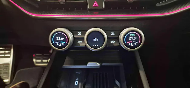 Škoda Superb Combi 2.0 TSI Sportline 4x4 DSG