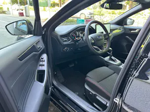 Ford Focus 1.0 MHEV ST-Line Automat