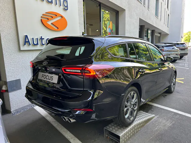 Ford Focus 1.0 MHEV ST-Line Automat