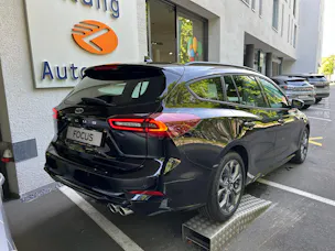 Ford Focus 1.0 MHEV ST-Line Automat