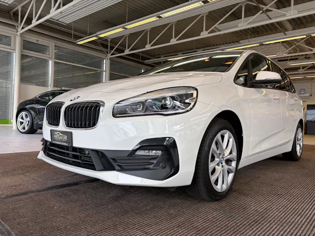 BMW 220d xDrive Gran Tourer | CH Fzg. | Driving Assistant Plus | Kamera | LED Scheinw. | HeadUp | Sportsitze |