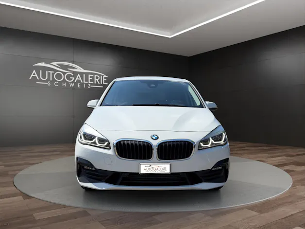 BMW 220d xDrive Gran Tourer | CH Fzg. | Driving Assistant Plus | Kamera | LED Scheinw. | HeadUp | Sportsitze |