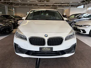BMW 220d xDrive Gran Tourer | CH Fzg. | Driving Assistant Plus | Kamera | LED Scheinw. | HeadUp | Sportsitze |