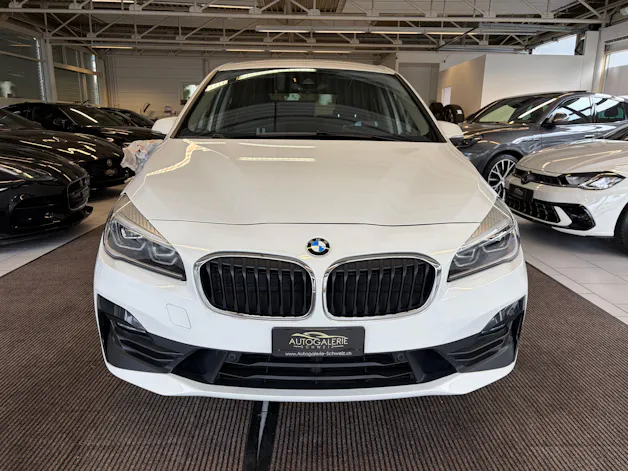 BMW 220d xDrive Gran Tourer | CH Fzg. | Driving Assistant Plus | Kamera | LED Scheinw. | HeadUp | Sportsitze |