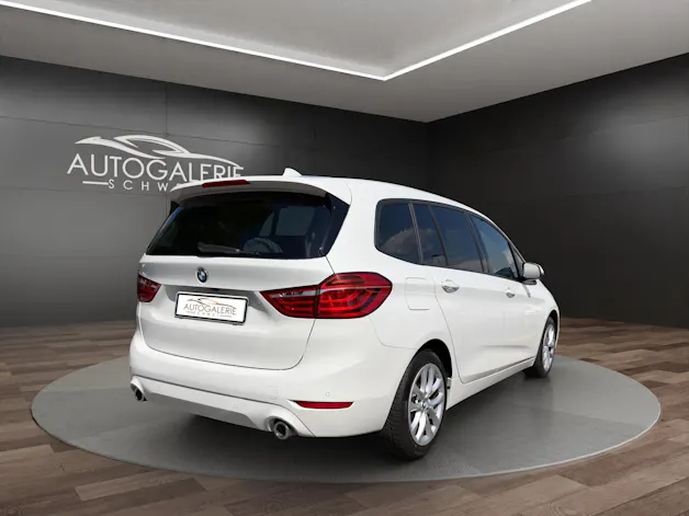 BMW 220d xDrive Gran Tourer | CH Fzg. | Driving Assistant Plus | Kamera | LED Scheinw. | HeadUp | Sportsitze |