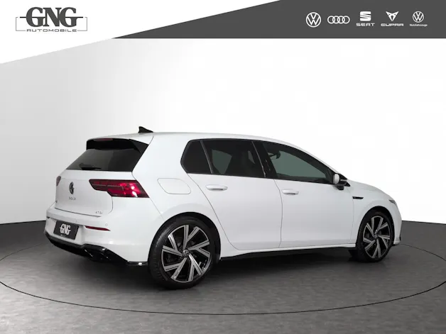 VW Golf 1.5 eTSI mHEV ACT R-Line 75 Edition DSG