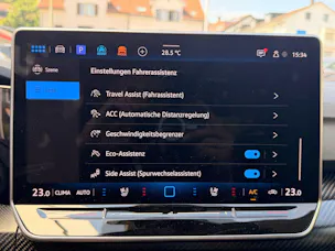 VW Golf R 2.0 TSI 333 PS 4MOTION *** AKRAPOVIC ABGAS & LEDER NAPPA ***