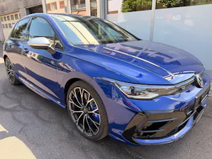 VW Golf R 2.0 TSI 333 PS 4MOTION *** AKRAPOVIC ABGAS & LEDER NAPPA ***