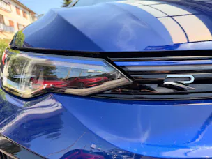VW Golf R 2.0 TSI 333 PS 4MOTION *** AKRAPOVIC ABGAS & LEDER NAPPA ***
