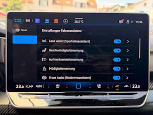VW Golf R 2.0 TSI 333 PS 4MOTION *** AKRAPOVIC ABGAS & LEDER NAPPA ***