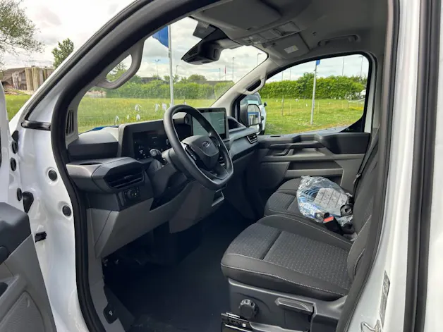 Ford Transit Custom Van 320 L1 2.5 Duratec 233 Trend PHEV