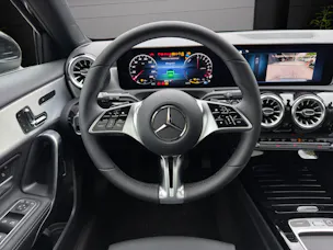 Mercedes-Benz A 250 e EQ Star 8G-DCT