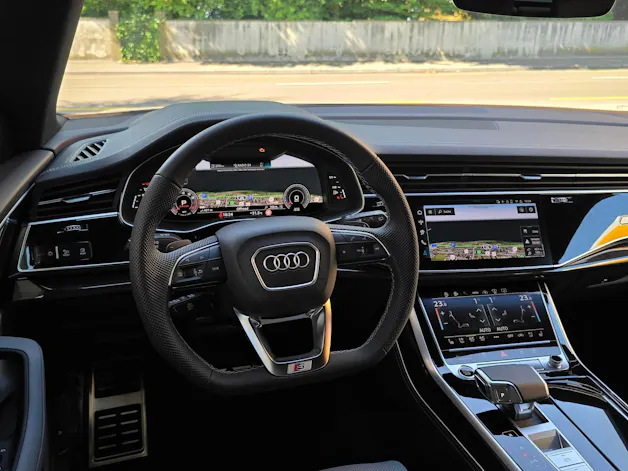 Audi Q8 TFSI quattro 250 kW tiptronic