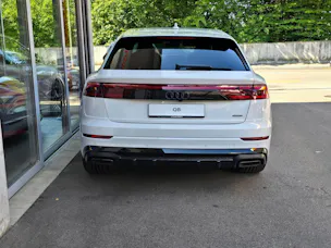 Audi Q8 TFSI quattro 250 kW tiptronic