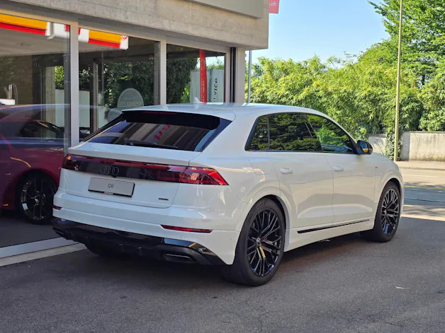 Audi Q8 TFSI quattro 250 kW tiptronic