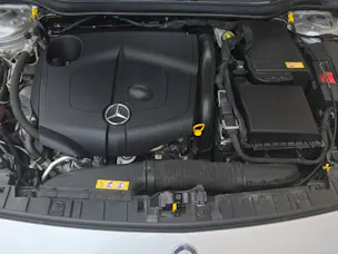 MERCEDES-BENZ GLA 200 CDI Style 4m
