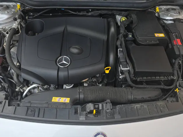 MERCEDES-BENZ GLA 200 CDI Style 4m
