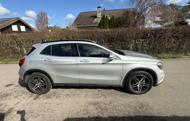 MERCEDES-BENZ GLA 200 CDI Style 4m