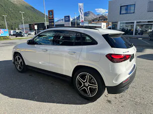 Mercedes-Benz GLA 250 Swiss Star AMG Line 4matic
