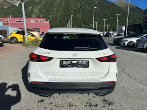 Mercedes-Benz GLA 250 Swiss Star AMG Line 4matic