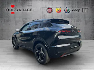 Alfa Romeo Junior 1.2 TI SKY Q4