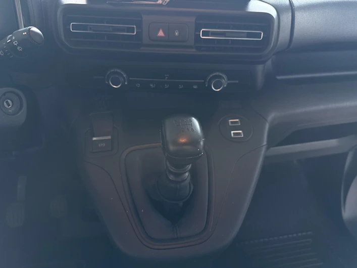 Fahrzeugbild TOYOTA PROACE
