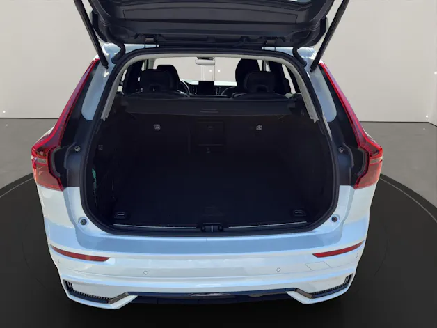 Volvo XC60 2.0 B5 MH Plus Dark AWD