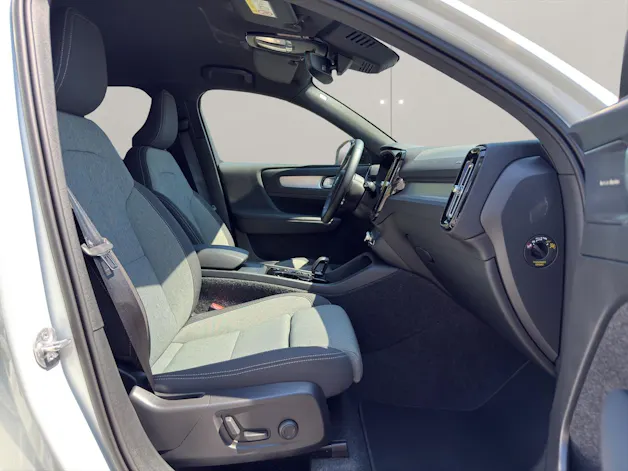 Volvo XC40 2.0 B4 MH Plus Dark