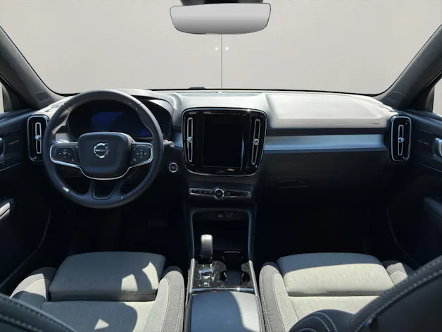 Volvo XC40 2.0 B4 MH Plus Dark