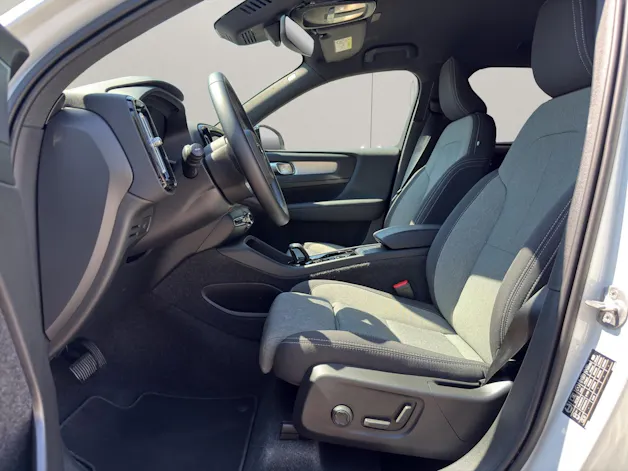 Volvo XC40 2.0 B4 MH Plus Dark