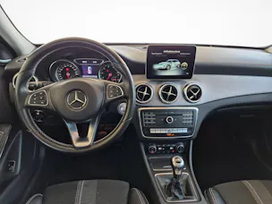 Mercedes-Benz GLA 200 Urban / ab 3,99% Leasing bei Abschluss einer Protect Autoversicherung