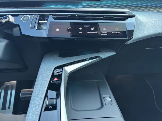 Peugeot E-5008 GT Long Range