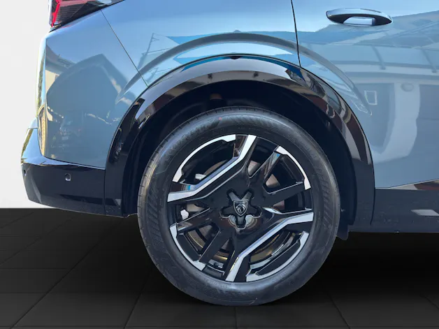 Peugeot E-5008 GT Long Range