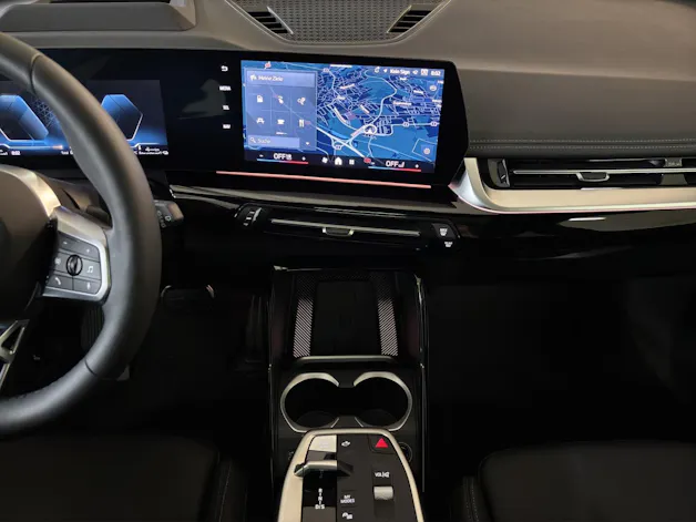 BMW X1 30e xDrive paddles